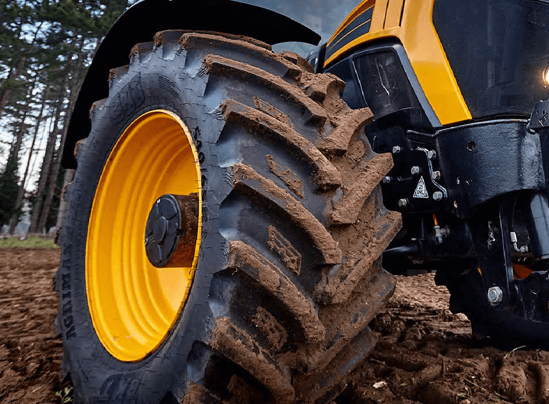 Vi har dæk til alle slags køretøjer i industrien. Uanset om det er til lastvogne, kraner, trailere, trucks eller andre